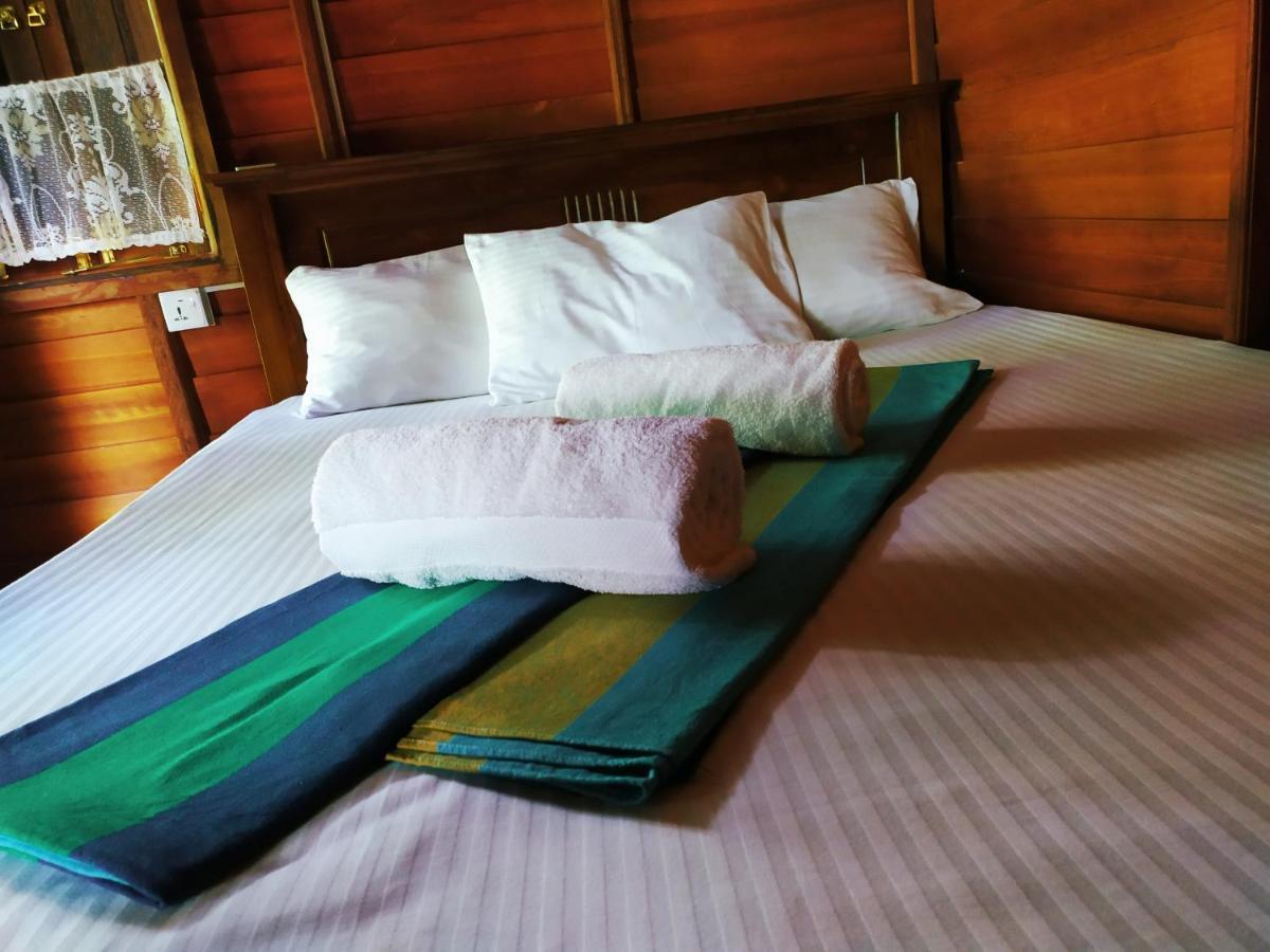 Tree House-Midigama Villa เวลิกามา ภายนอก รูปภาพ